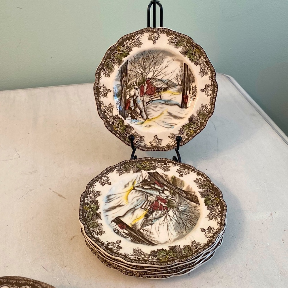 Vintage The Friendly Village by Jonhson Bros bread& Butter 6 plates